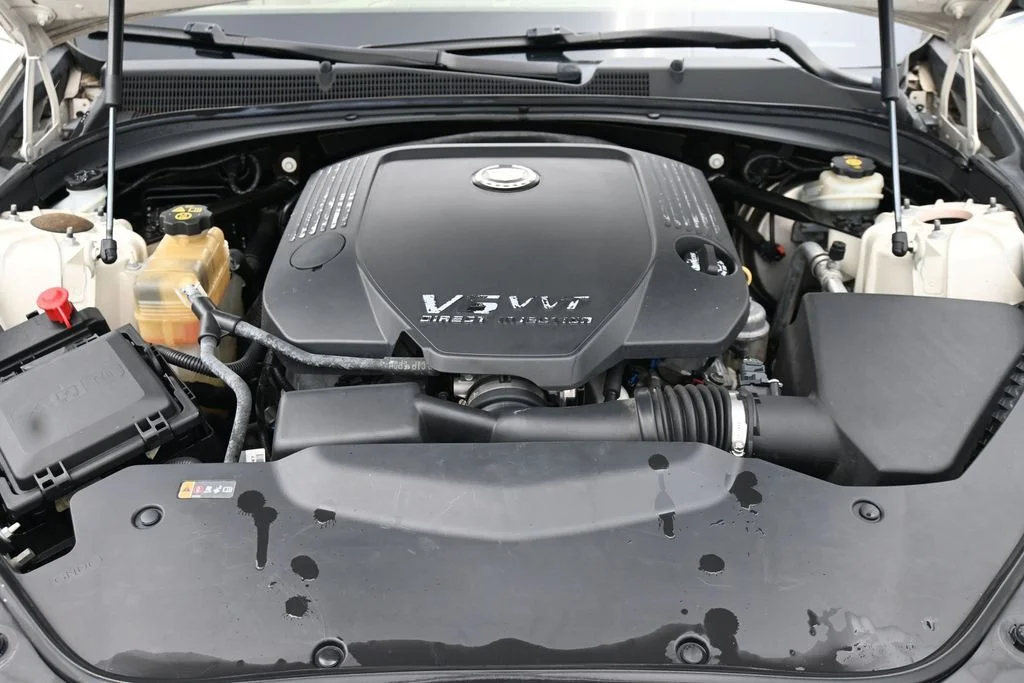Used 2014 White Cadillac 3.6L Performance image 19