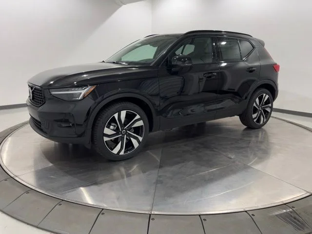 2026 Volvo XC40