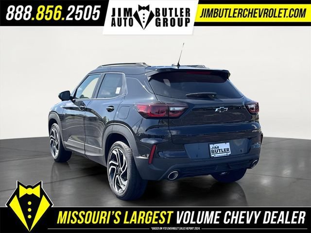 New 2026 Mosaic Black Metallic Chevrolet RS image 2