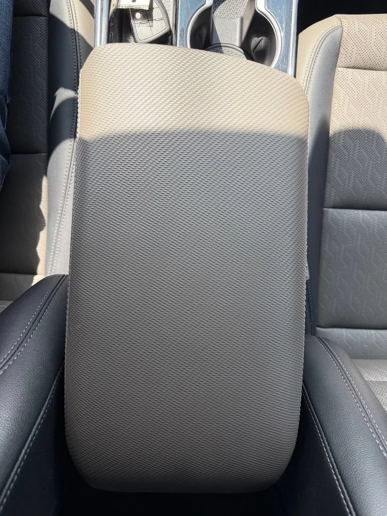 Used 2025 Summit White Chevrolet LT image 16