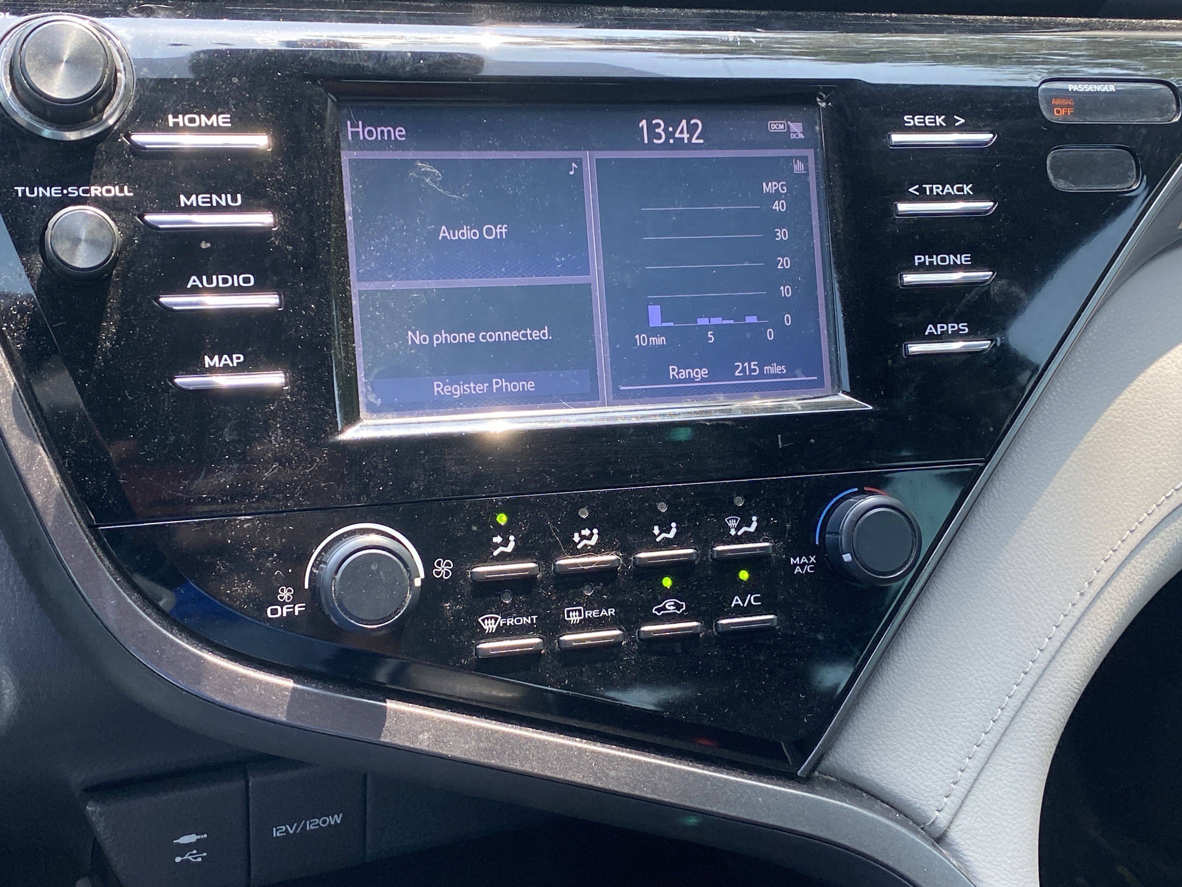 Used 2019  Toyota LE image 20