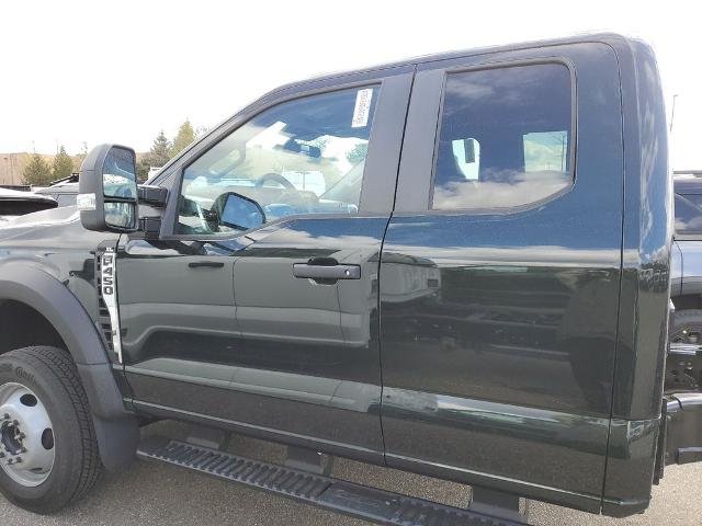 2025 Ford F-450 Super Duty Chassis Cab XL - Photo 20