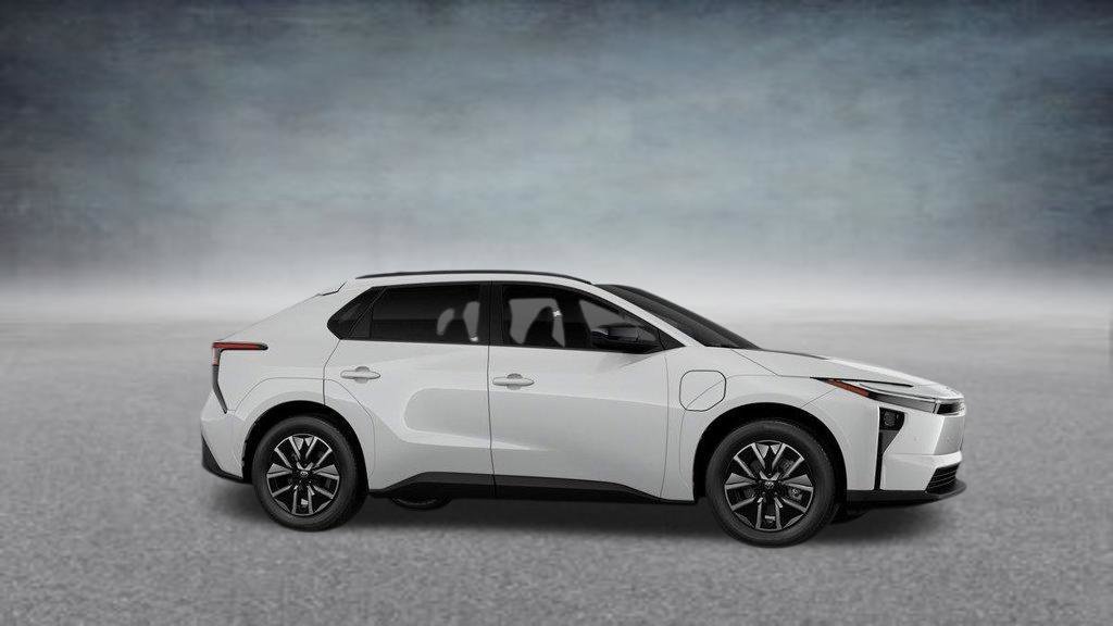 New 2026 Wind Chill Pearl <sup>1</sup> Toyota  XLE image 45