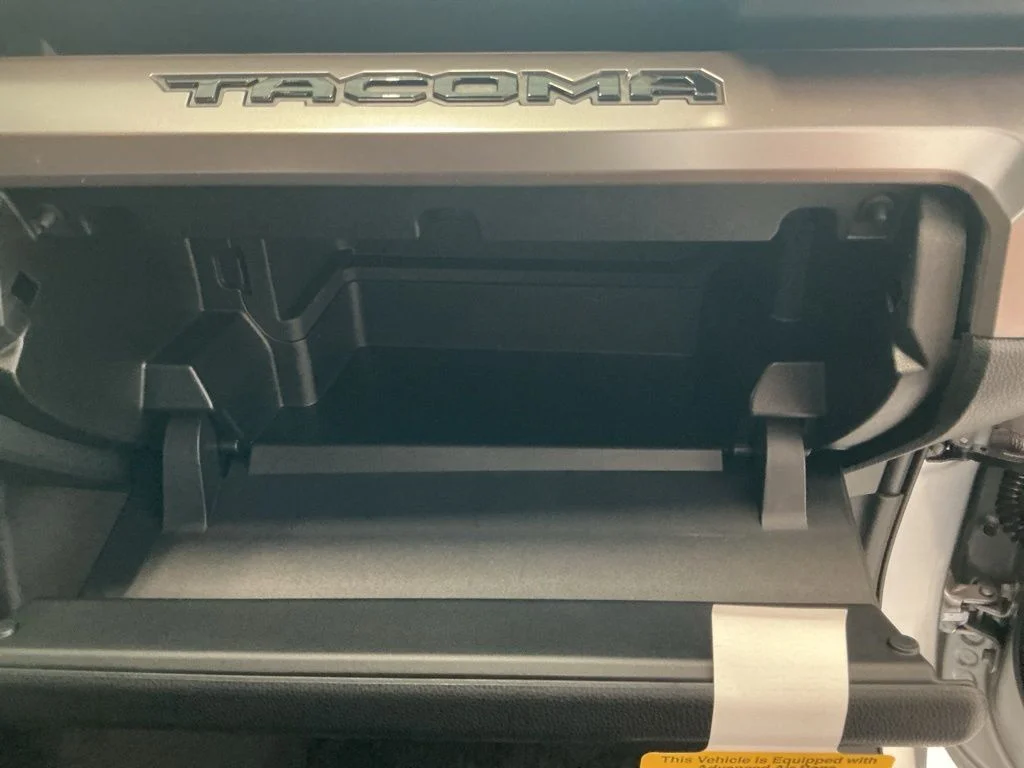 2026 Toyota Tacoma SR5 - Photo 34