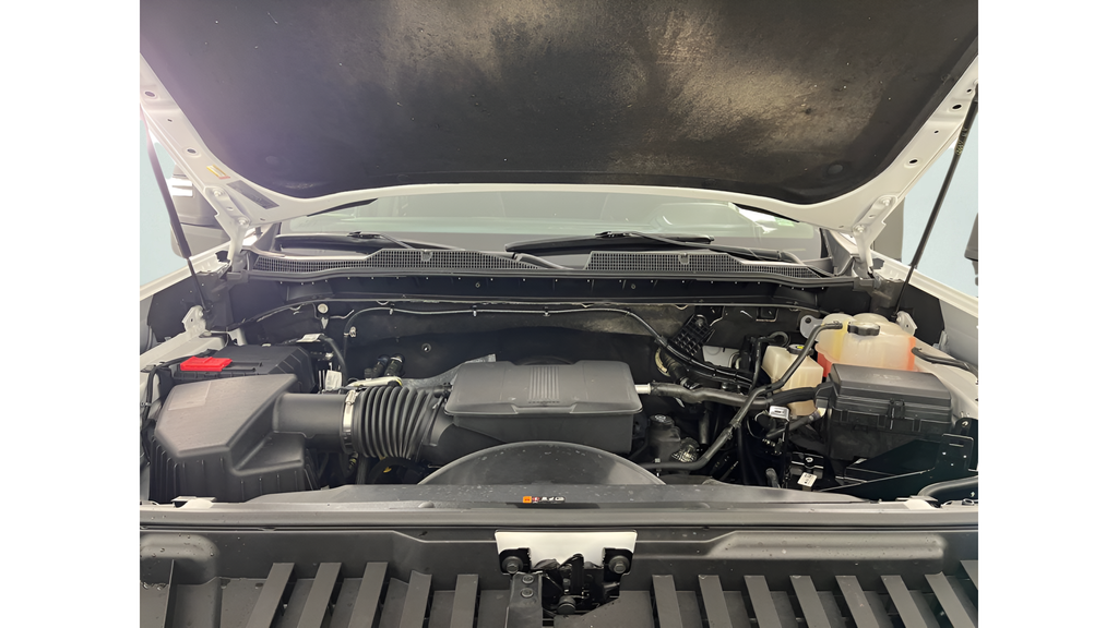 Used 2025 Summit White Chevrolet LT image 20