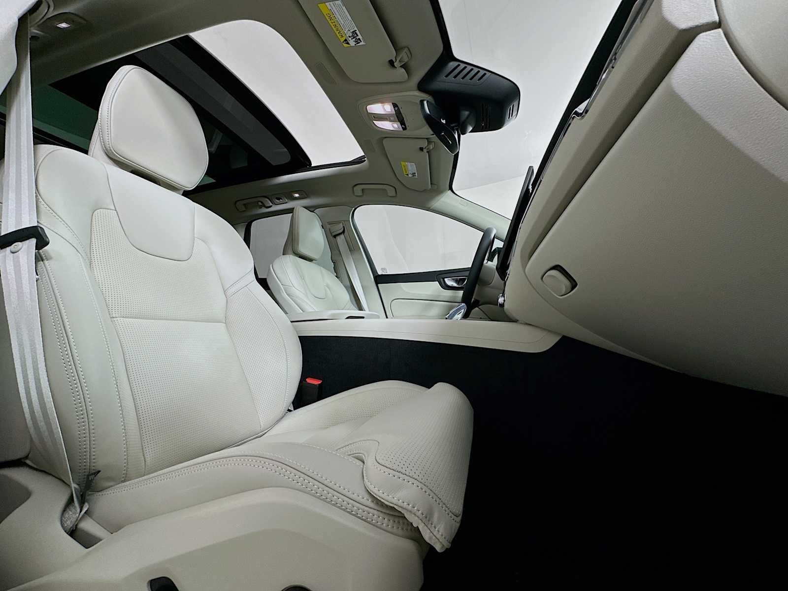 New 2026 Crystal White Volvo Ultra image 26
