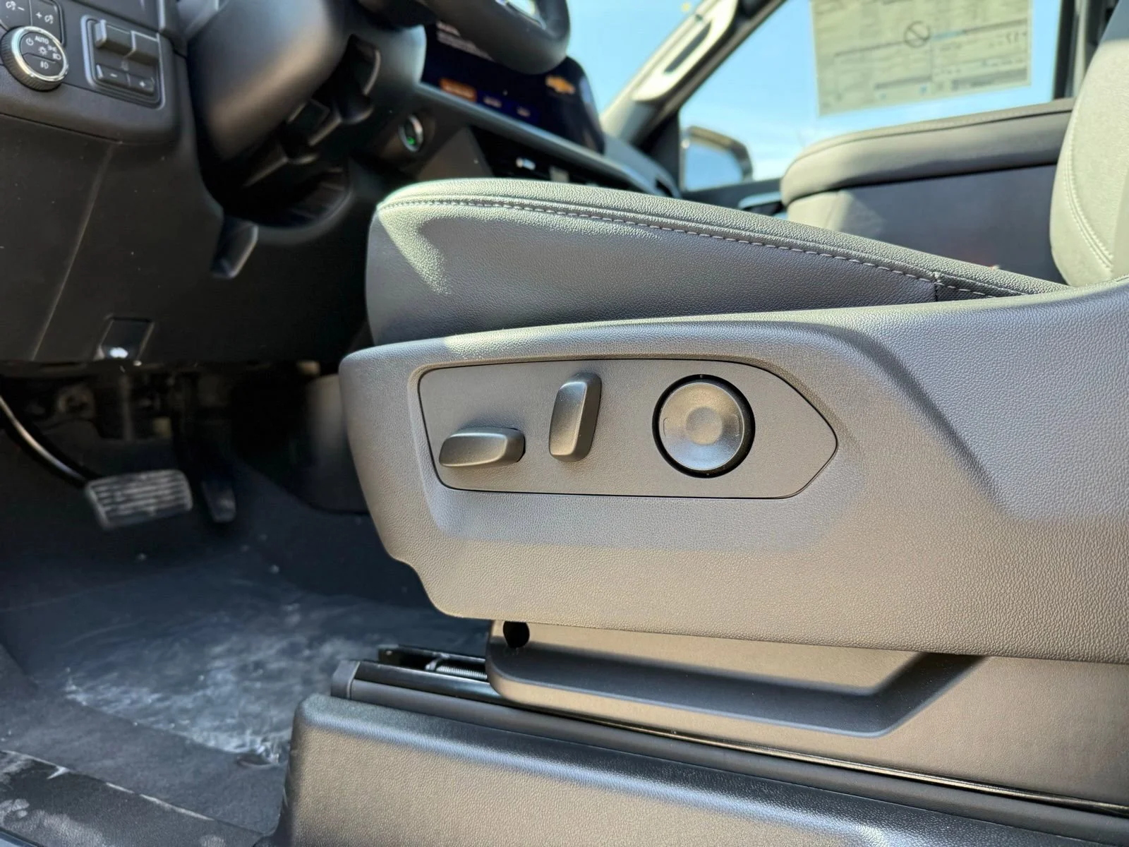 2026 Chevrolet Tahoe LT - Photo 29