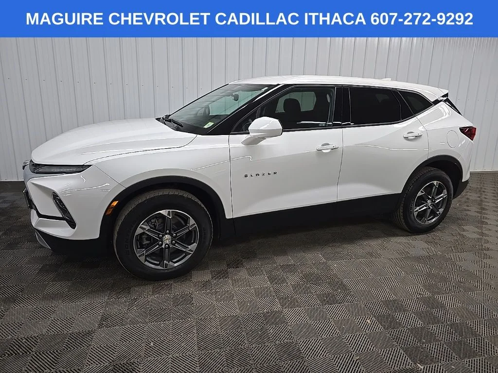 Used 2023 White Chevrolet LT image 6