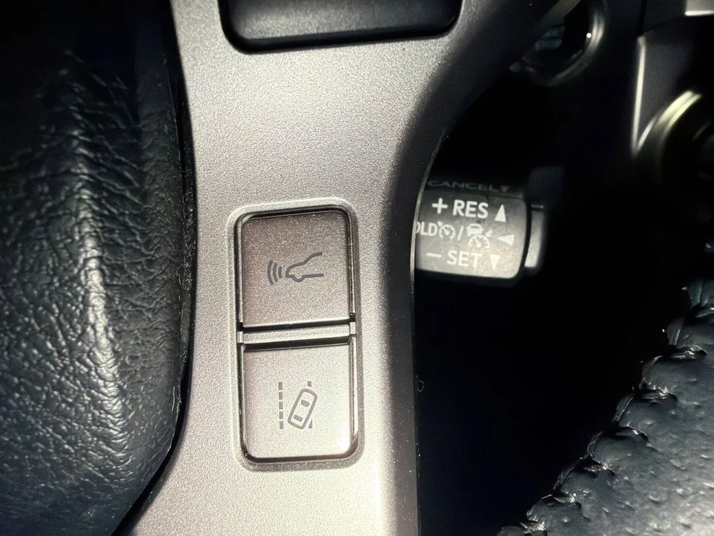 Used 2022 Magnetic Gray Metallic Toyota SR5 Premium 3RD ROW image 29