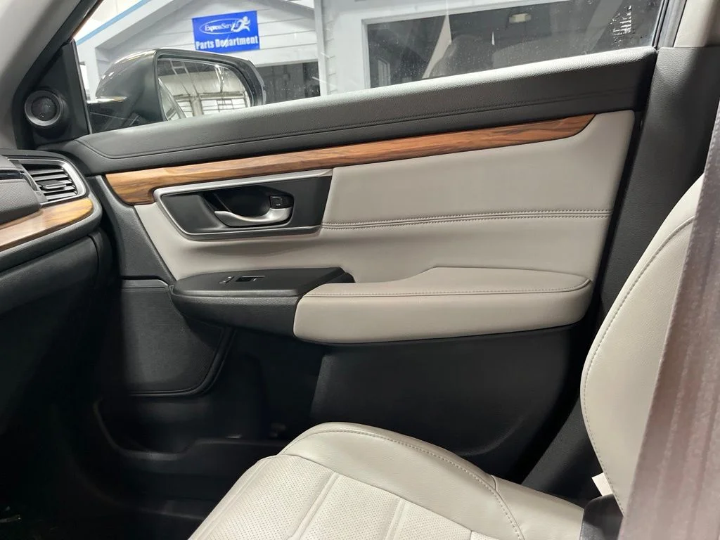 Certified Used 2019 Modern Steel Metallic Honda EX-L image 15