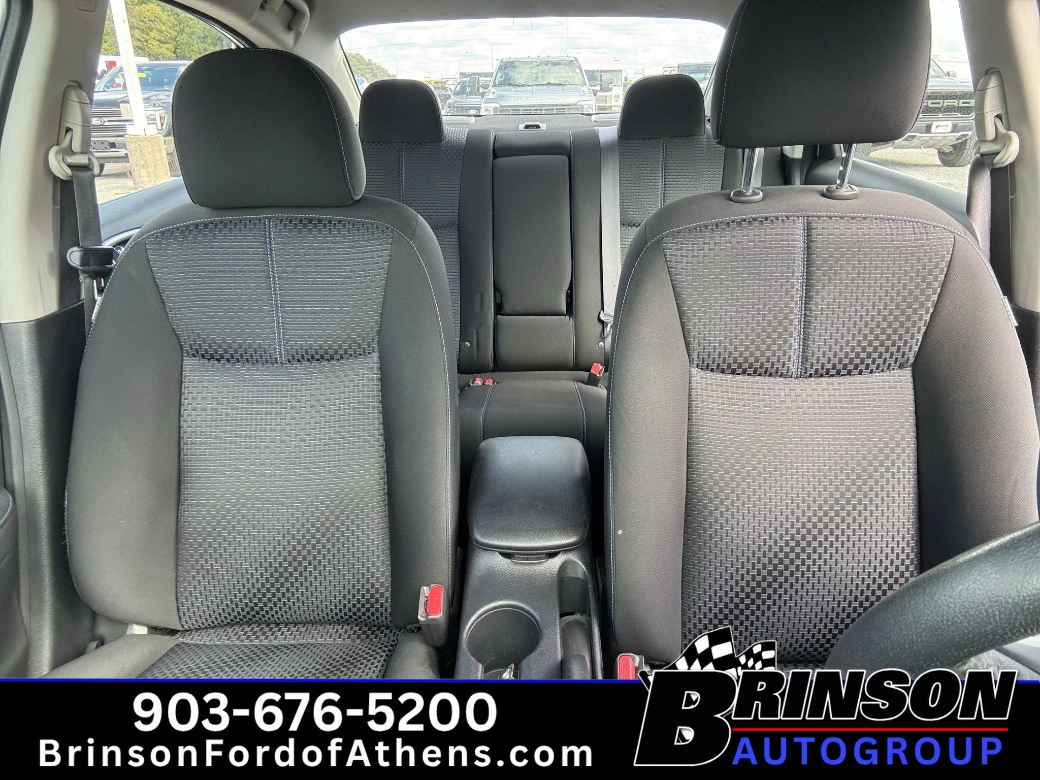 Certified Used 2018 Aspen White Nissan SR image 30