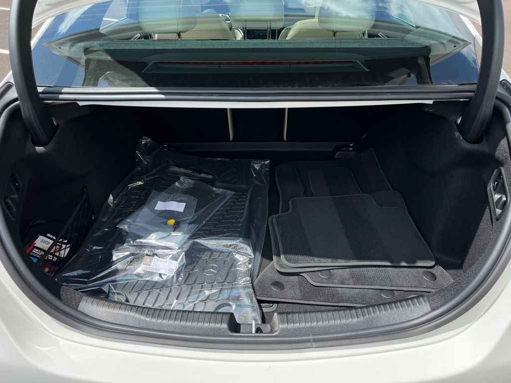 New 2026 Polar White Mercedes-Benz C 300 image 7