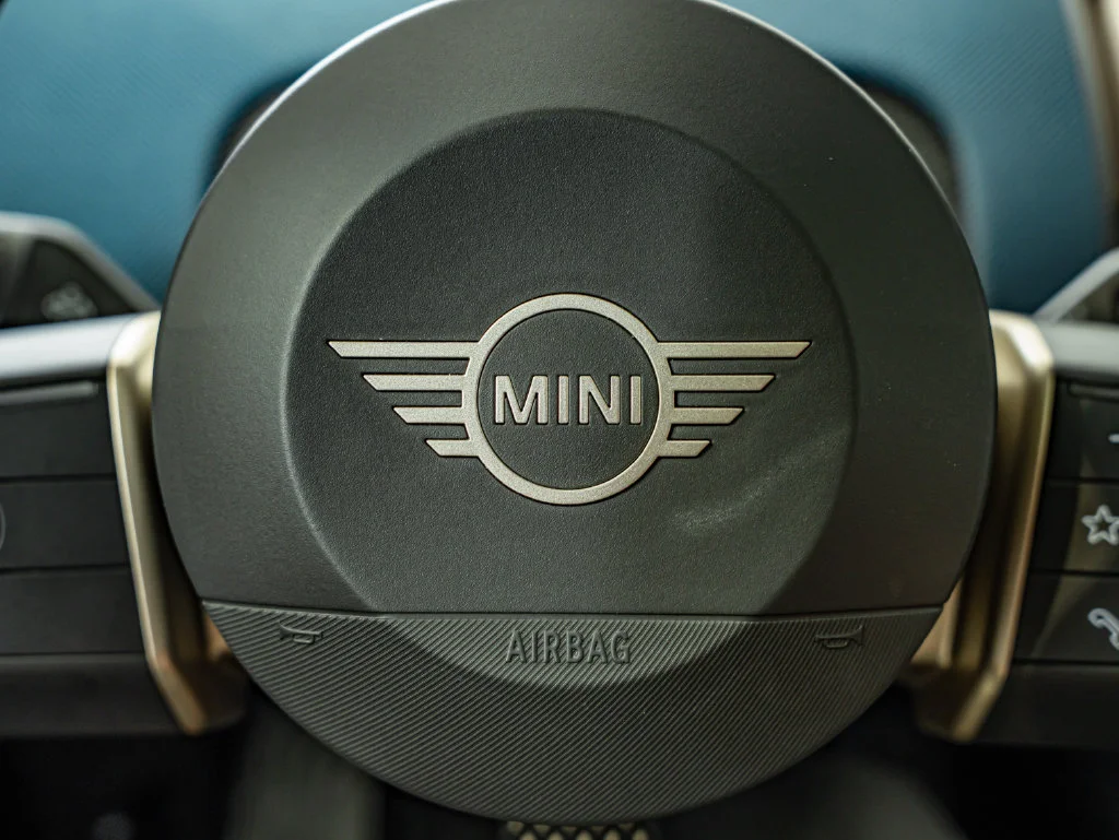 Used 2026 Midnight Black MINI Iconic image 22