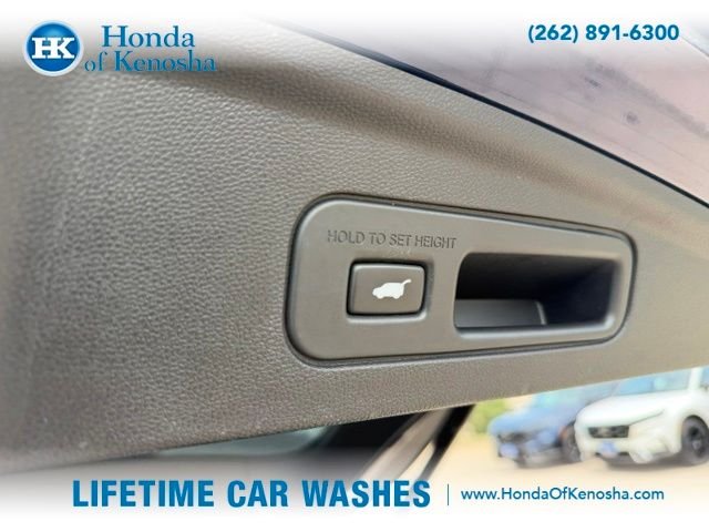 Used 2022  Acura Technology image 15