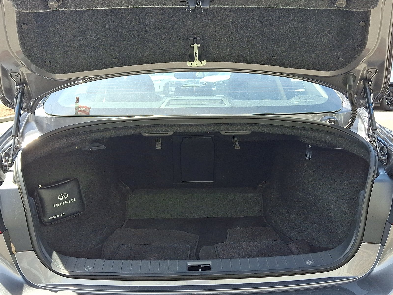Certified Used 2023 Graphite Shadow - KAD INFINITI LUXE AWD image 28