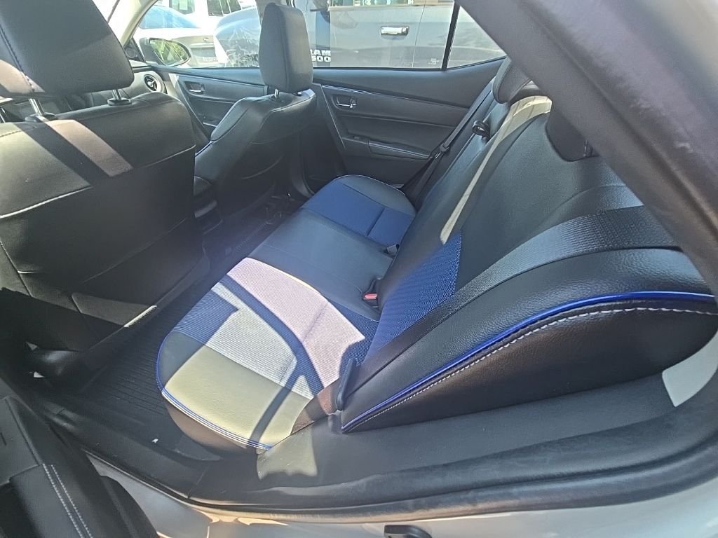 Used 2018 Silver Toyota SE image 10
