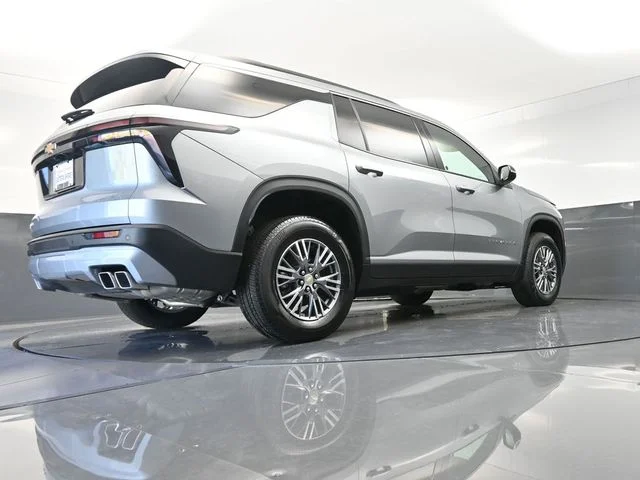 Used 2025 Gray Chevrolet LT image 49