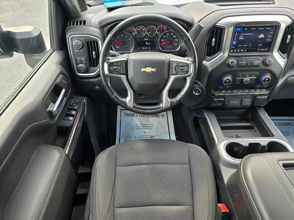 Used 2020 Black Chevrolet LT image 3