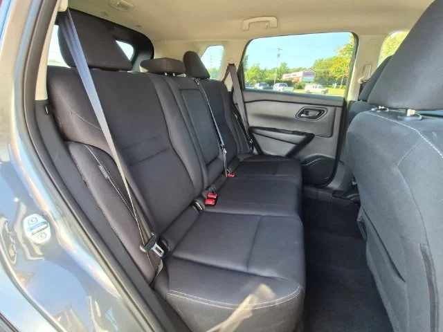 Used 2024 Gray Nissan S image 33