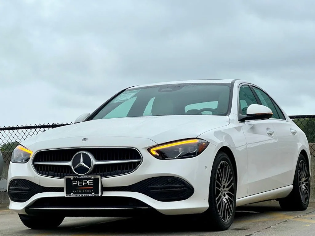 Certified Used 2023 White Mercedes-Benz C 300 image 4