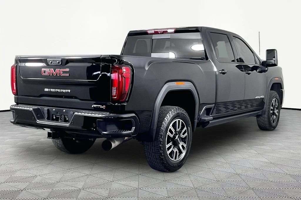 Certified Used 2023 ONYX BLACK GMC AT4 image 6