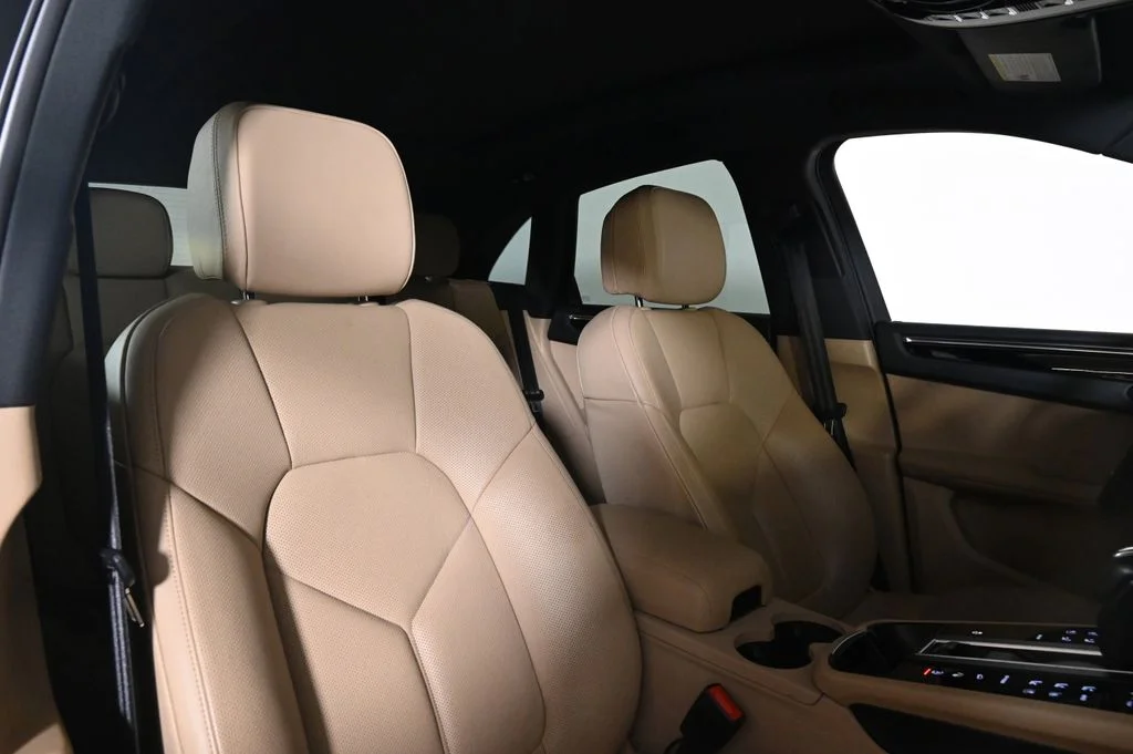 Used 2024 Black Porsche  image 18