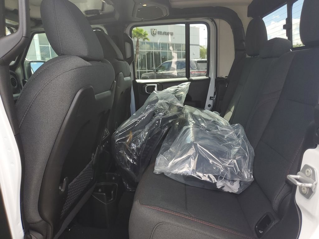New 2026 Bright White Clear-Coat Exterior Paint Jeep Shadow Ops image 7