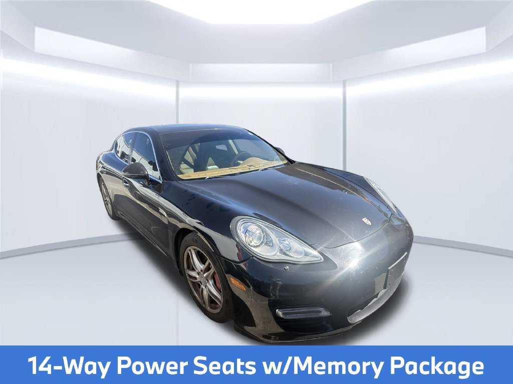 Used 2011  Porsche Turbo image 4