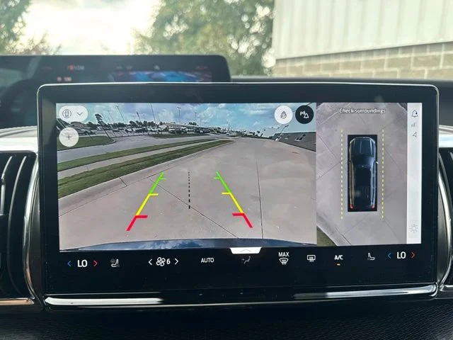 New 2027 Gray Ford Platinum image 29