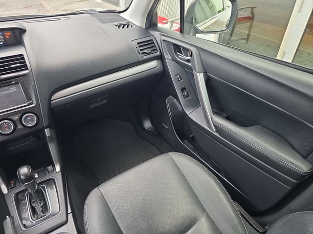 2015 Subaru Forester i Touring - Photo 14