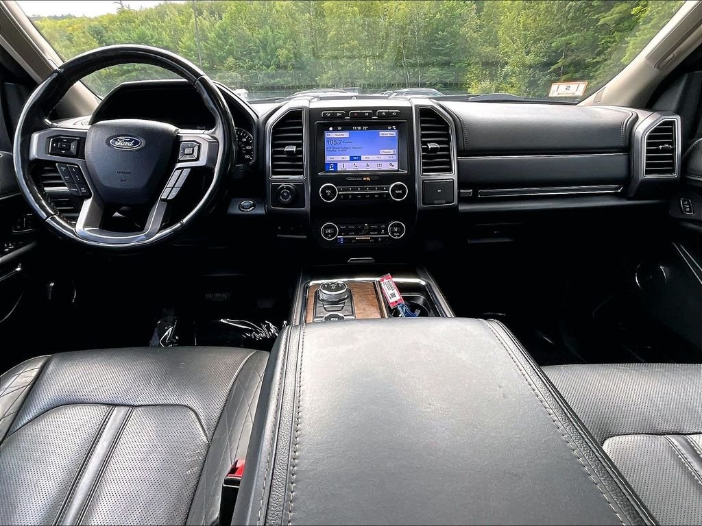 Used 2019 Black Metallic Ford Platinum image 22