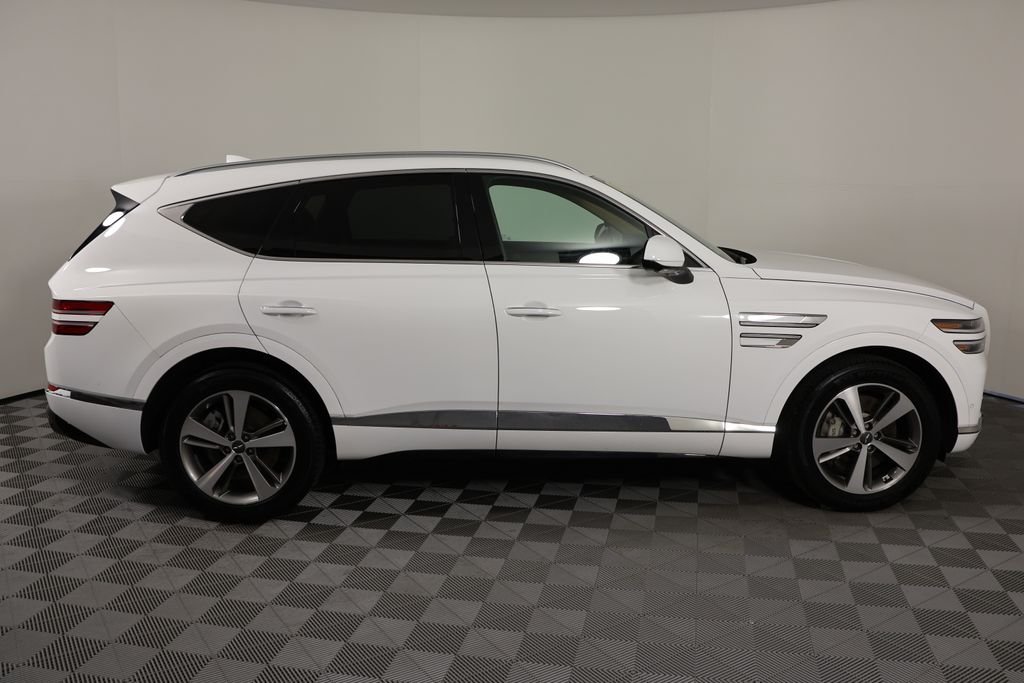 Used 2023 White Genesis 2.5T image 9