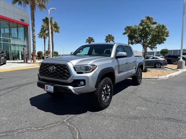 Certified Used 2020 SILVER SKY METALLIC Toyota  image 3