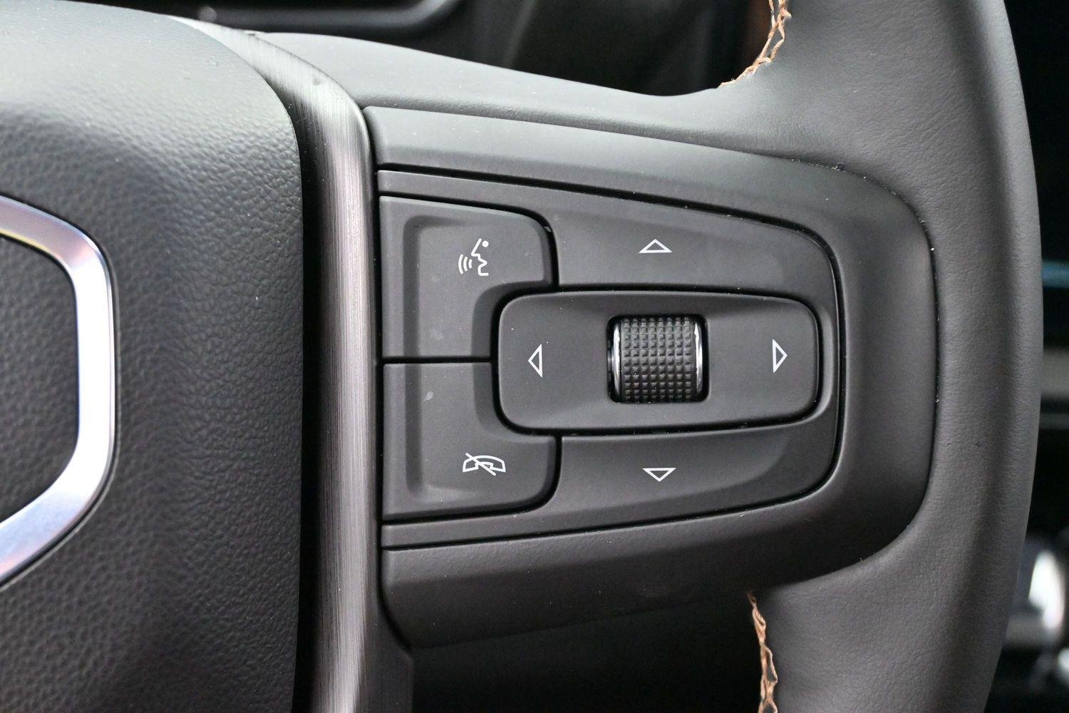 Used 2025 Onyx Black GMC AT4 image 19