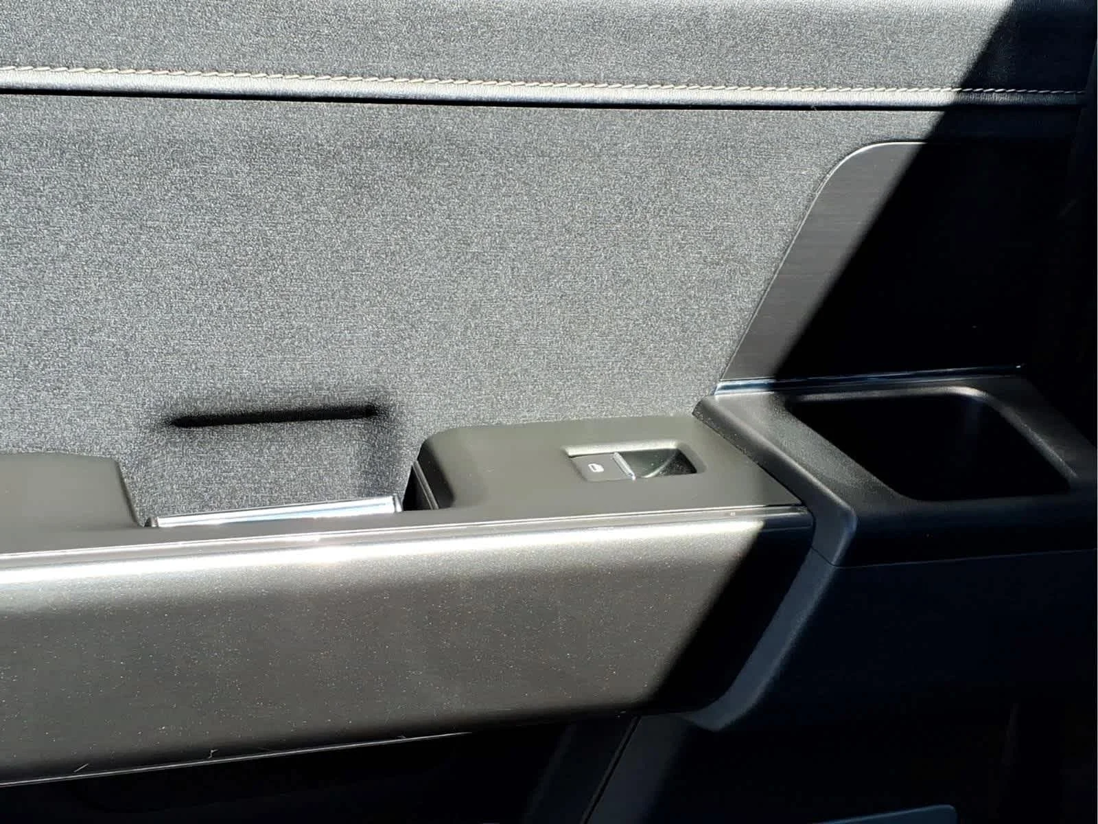 Used 2023 Carbonized Gray Ford LARIAT image 28
