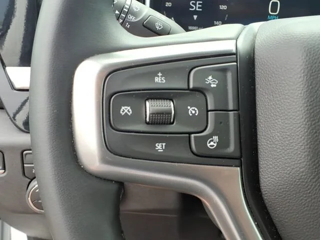 Used 2025 Summit White Chevrolet LT image 13