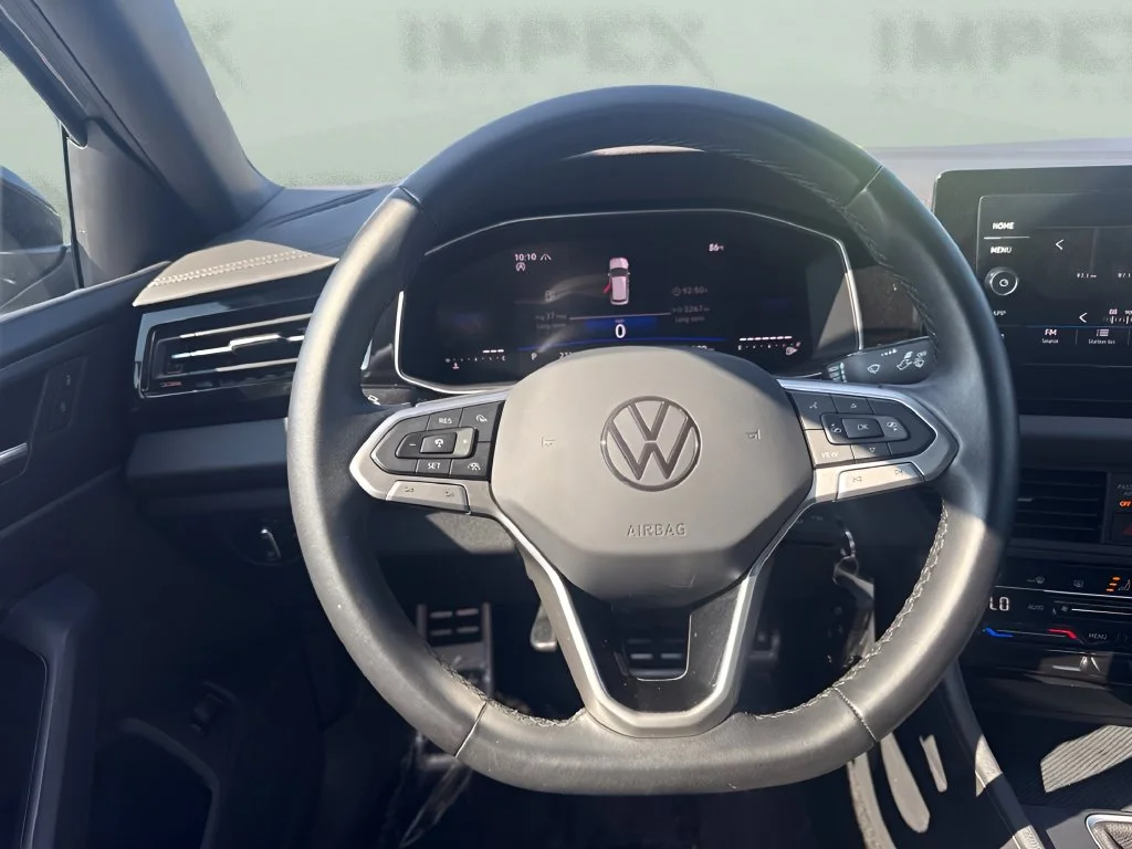Used 2025 Gray Volkswagen 1.5T Sport image 12
