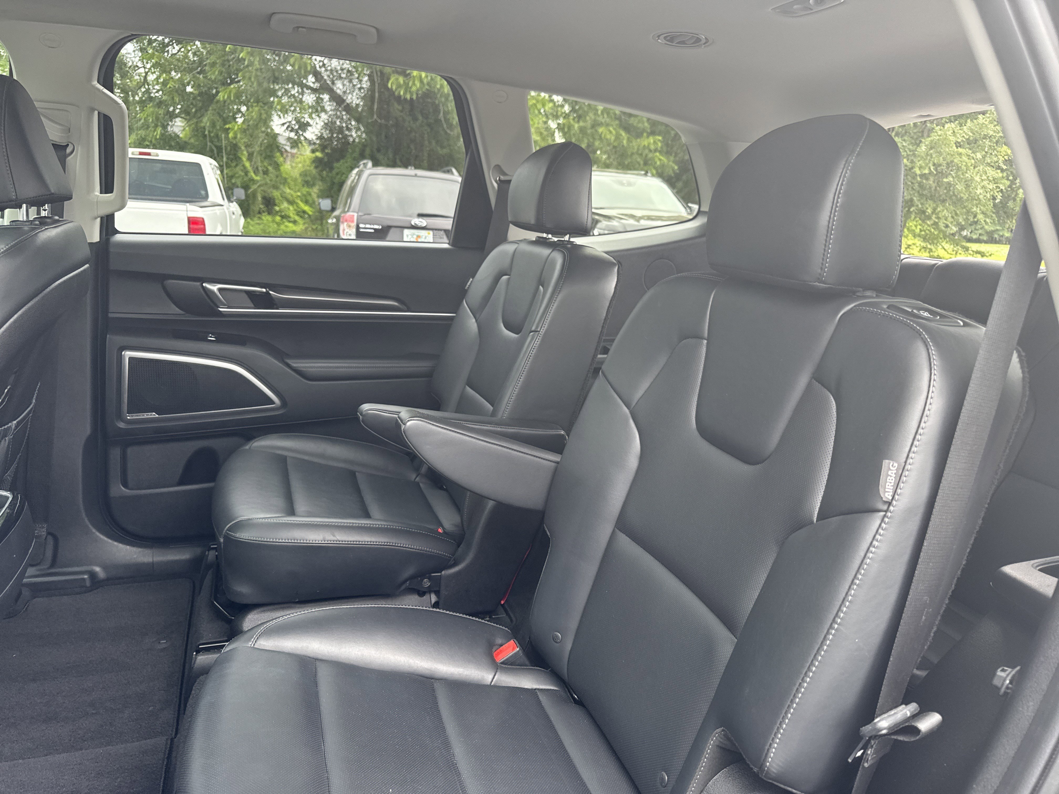 Used 2025 Ebony Black Kia S image 26