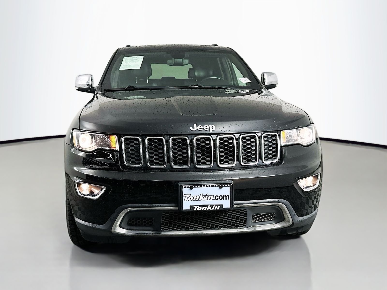 Used 2018 Diamond Black Jeep Limited image 2