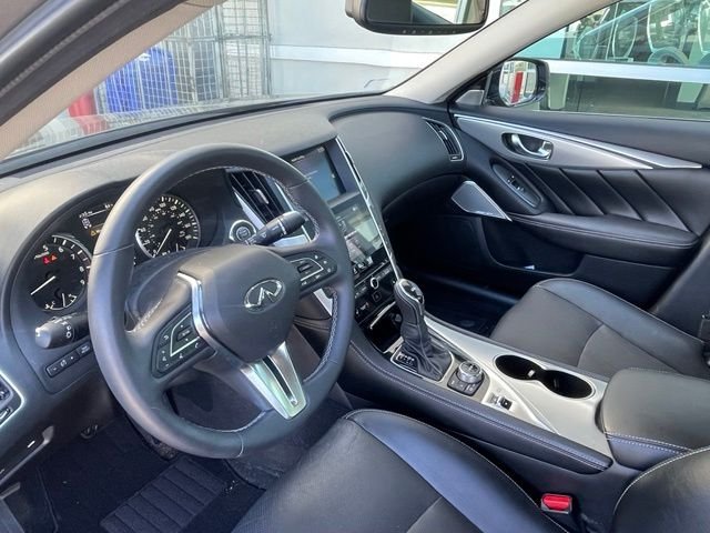 Used 2023 Gray INFINITI LUXE image 8