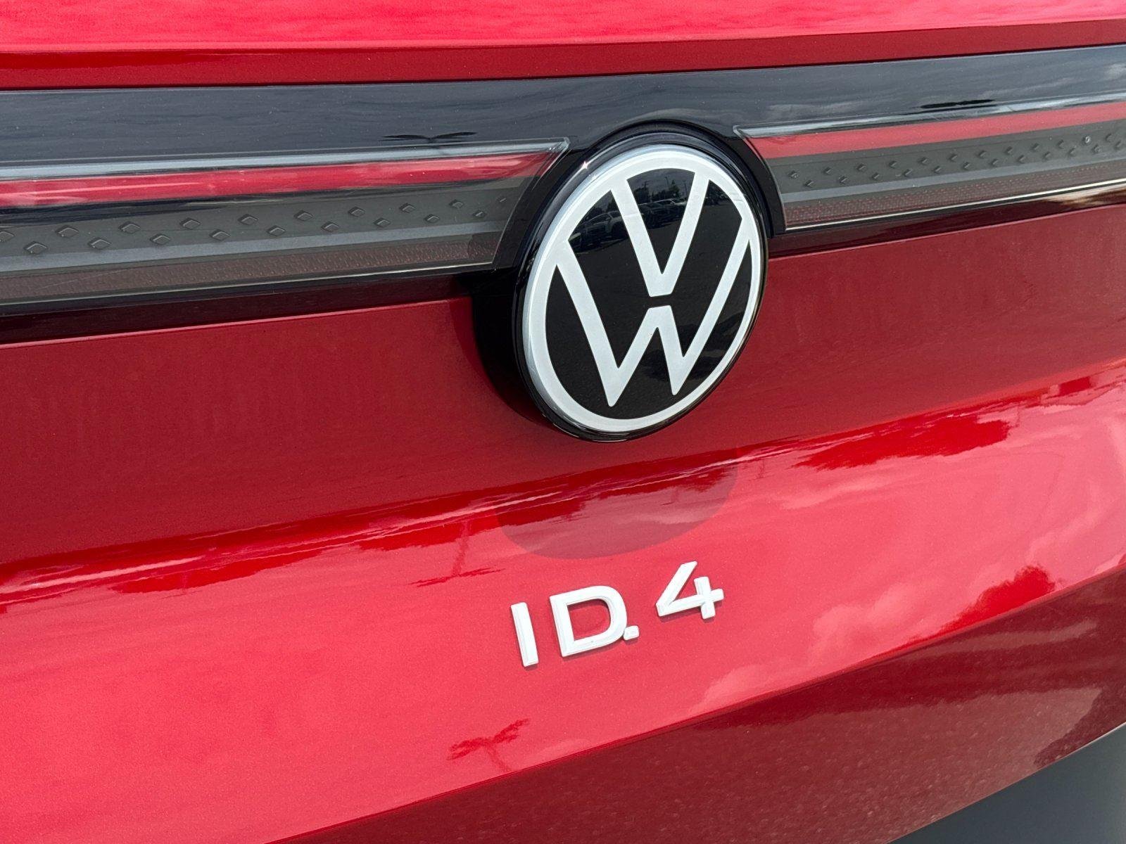 Used 2023 Aurora Red Metallic Volkswagen Pro S image 11