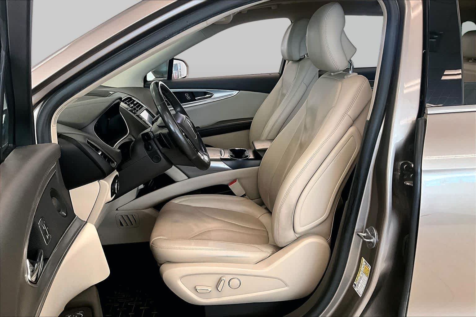 Pre-Owned 2019 Lincoln Nautilus Reserve