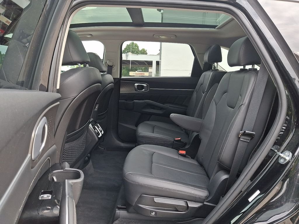 Used 2023 Black Kia SX image 11