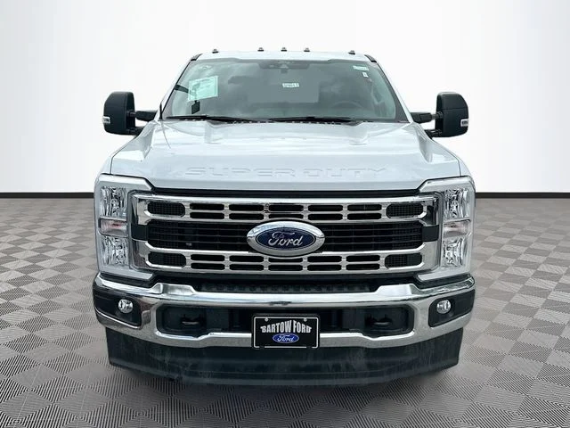 New 2026 Oxford White Ford XL image 2