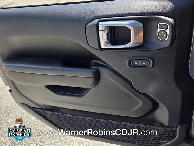 Used 2024 Gray Jeep Rubicon image 30