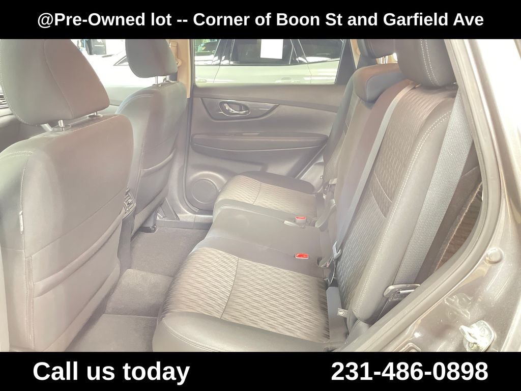Used 2020 Gray Nissan S image 26