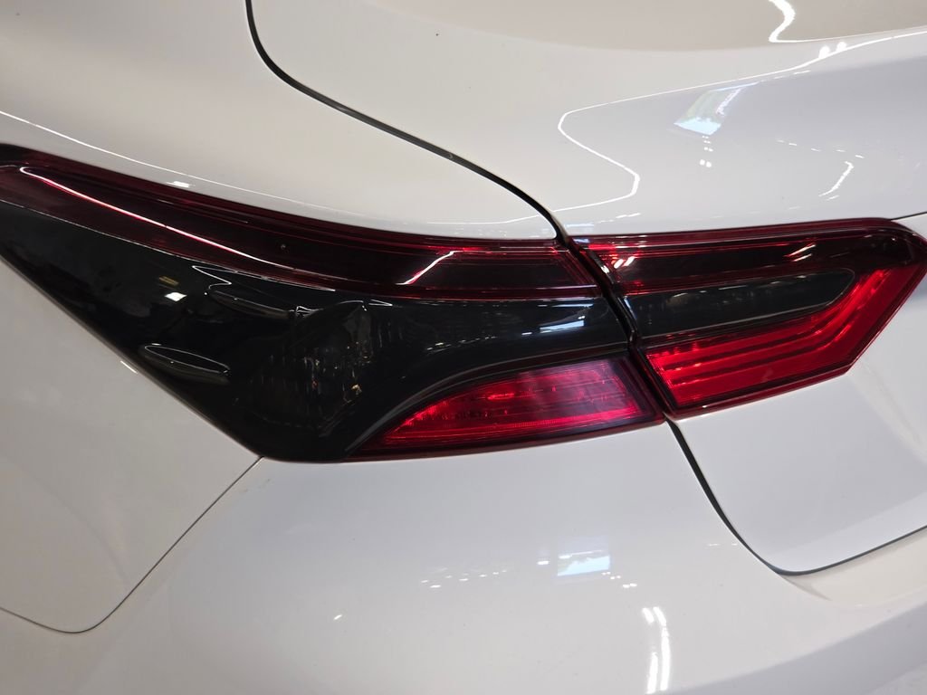 Used 2023 White Toyota LE image 16
