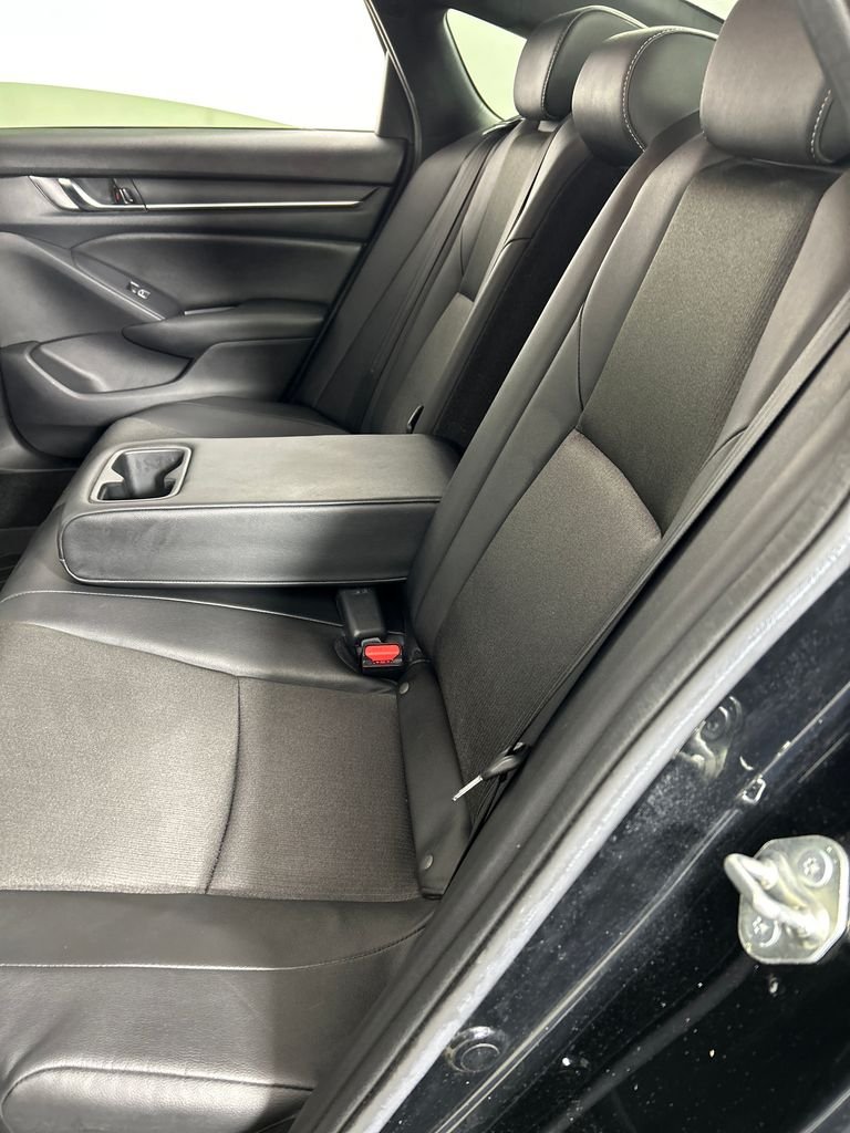 Used 2020  Honda Sport 2.0T image 16