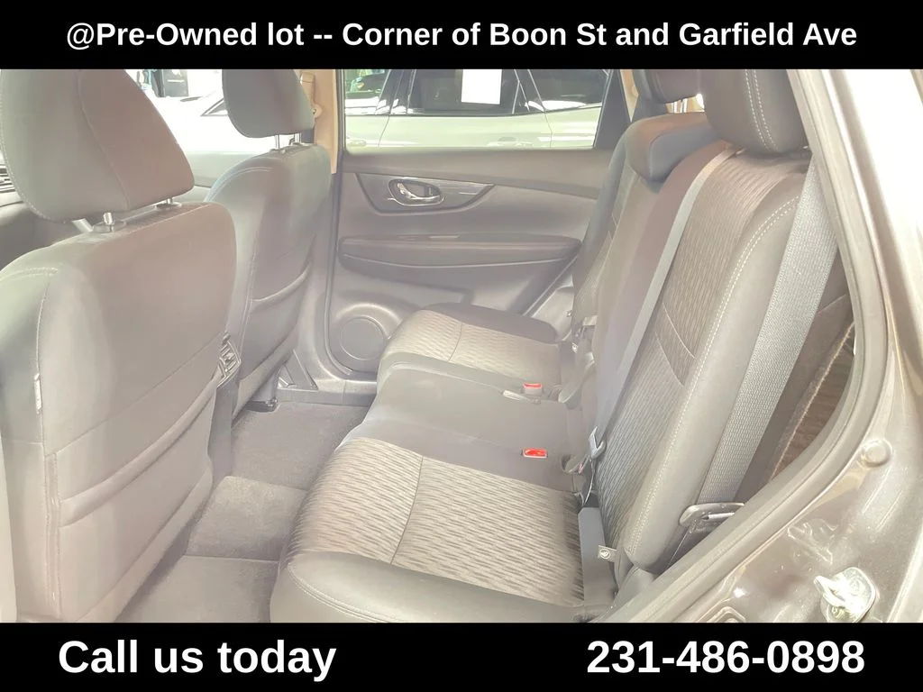 Used 2020 Gray Nissan S image 26