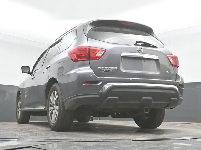 Used 2019 Gun Metallic Nissan SL image 33